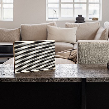  Beosound Level - Gold Tone & Light Oak