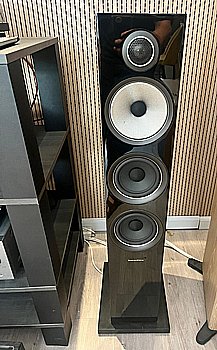 B&W 704 S2 ������